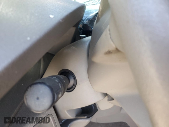 2005 Jeep Grand Cherokee Laredo z VIN 1J4HR48N65C517657, wystawiony jako Copart lot #58774685 z przebiegiem Nie podano mil oraz Szkoda całkowita • Salvage title. Historia ofert i sprzedaży dostępna na DreamBid. Obrazek 9.