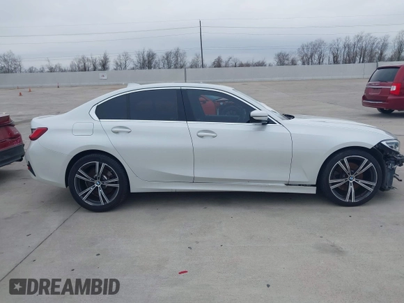2021 BMW 3 Series 330i z VIN 3MW5R1J08M8B58921, wystawiony jako IAAI lot #41495865 z przebiegiem 82 971 mil mil oraz . Historia ofert i sprzedaży dostępna na DreamBid. Obrazek 13.