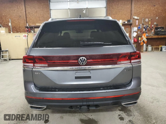 2024 Volkswagen Atlas SEL with VIN 1V2BR2CA8RC532847, listed as a Copart auction lot 52149275 with 26,590 mi miles and Salvage title. Bid and sale history available at DreamBid. Image 6.