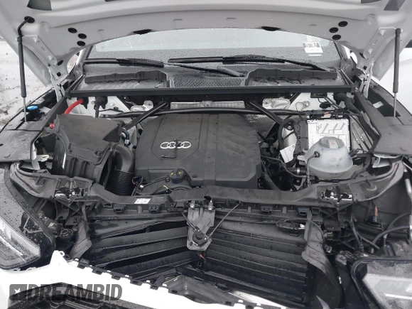 2025 Audi Q5 S line Premium z VIN WA1GAAFY2S2029189, wystawiony jako IAAI lot #41576981 z przebiegiem 1595 mil mil oraz . Historia ofert i sprzedaży dostępna na DreamBid. Obrazek 10.