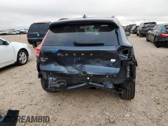 2022 Volvo XC40 Twin Plus z VIN YV4ED3UR0N2691608, wystawiony jako Copart lot #79759674 z przebiegiem 17 633 mil mil oraz Szkoda całkowita • Salvage title. Historia ofert i sprzedaży dostępna na DreamBid. Obrazek 6.