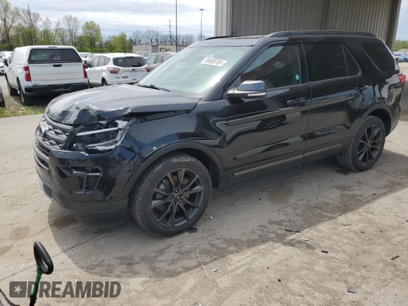 2018 Ford Explorer XLT z VIN 1FM5K8DH8JGB55978, wystawiony jako Copart lot #55089785 z przebiegiem 39 247 mil mil oraz Szkoda całkowita • Salvage title. Historia ofert i sprzedaży dostępna na DreamBid. Obrazek 1.