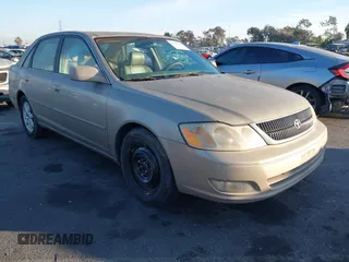 2000 Toyota Avalon XL with VIN 4T1BF28B2YU062203, listed as a IAAI auction lot 41230618 with 268,492 mi miles and . Bid and sale history available at DreamBid. Image 1.