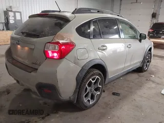2015 Subaru XV Crosstrek Limited with VIN JF2GPAPC8FH277085, listed as a IAAI auction lot 41938913 with 124,159 mi miles. Bid and sale history available at carsss.com. Image 4.