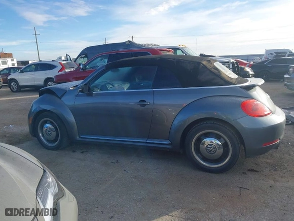2013 Volkswagen Beetle Convertible 2.5L with VIN 3VW5X7AT3DM811083, listed as a IAAI auction lot 41168960 with 116,210 mi miles. Bid and sale history available at carsss.com. Image 14.