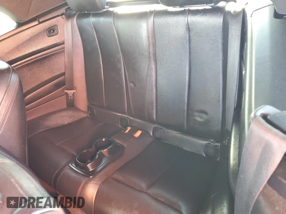 2017 BMW M2 z VIN WBA2L1C30HV666718, wystawiony jako Copart lot #42501305 z przebiegiem Nie podano mil oraz Nie do naprawy • Non repairable. Historia ofert i sprzedaży dostępna na DreamBid. Obrazek 10.