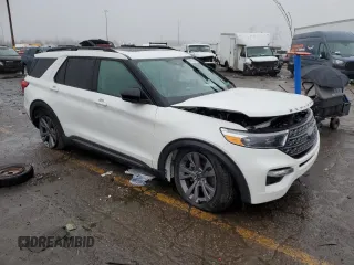 2024 Ford Explorer XLT with VIN 1FMSK8DH6RGA56655, listed as a Copart auction lot 42824575 with 18,789 mi miles and Clean Title. Bid and sale history available at carsss.com. Image 4.