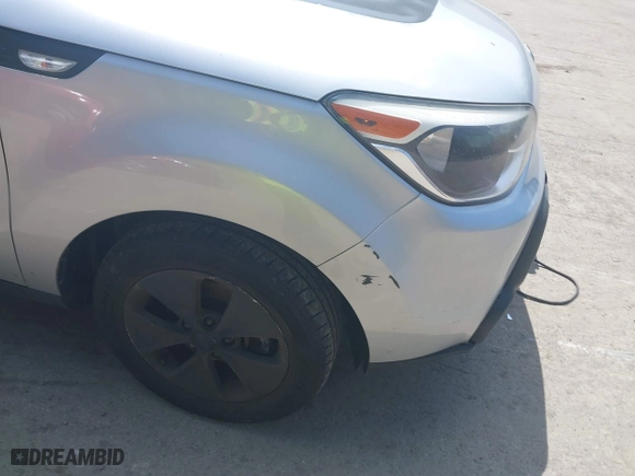 2014 Kia Soul with VIN KNDJN2A20E7738784, listed as a IAAI auction lot 42102980 with 139,242 mi miles. Bid and sale history available at carsss.com. Image 15.