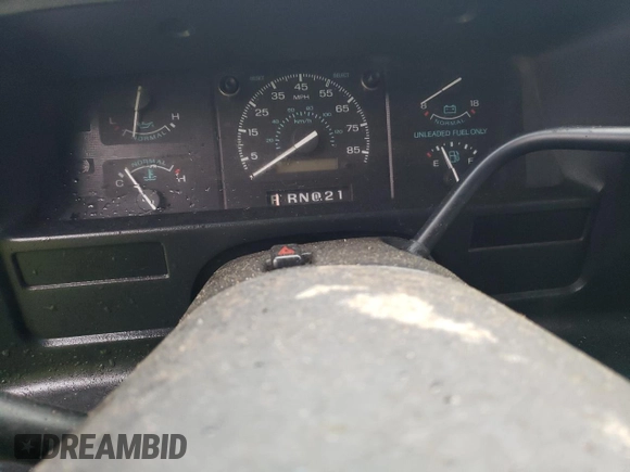 1994 Ford Econoline Wagon XL z VIN 1FBJS31H1RHB32773, wystawiony jako Copart lot #82008864 z przebiegiem Nie podano mil oraz Tytuł czysty. Historia ofert i sprzedaży dostępna na DreamBid. Obrazek 9.