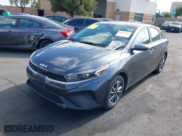 2023 Kia Forte LXS z VIN 3KPF24AD6PE578103, wystawiony jako IAAI lot #42131745 z przebiegiem 42 003 mil mil oraz . Historia ofert i sprzedaży dostępna na DreamBid. Obrazek 20.
