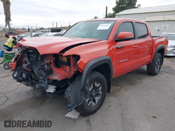 2017 Toyota Tacoma SR5 z VIN 3TMAZ5CN7HM050496, wystawiony jako IAAI lot #40958166 z przebiegiem 104 950 mil mil oraz . Historia ofert i sprzedaży dostępna na DreamBid. Obrazek 20.