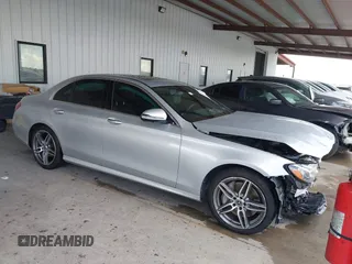 2019 Mercedes-Benz E 300 with VIN WDDZF4JB1KA594002, listed as a IAAI auction lot 42622809 with 64,500 mi miles and . Bid and sale history available at DreamBid. Image 1.