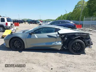2024 Chevrolet Corvette 2LT z VIN 1G1YB2D43R5105307, wystawiony jako IAAI lot #42060470 z przebiegiem 9400 mil mil oraz . Historia ofert i sprzedaży dostępna na DreamBid. Obrazek 15.
