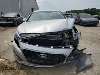 2016 Hyundai Sonata SE with VIN KMHE24L12GA036400, listed as a Copart auction lot 53820465 with 119,869 mi miles and Non Repairable. Bid and sale history available at DreamBid. Image 5.