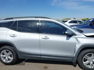 2020 GMC Terrain SLE with VIN 3GKALTEV2LL136210, listed as a IAAI auction lot 42135411 with 85,722 mi miles. Bid and sale history available at carsss.com. Image 13.