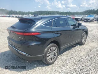 2024 Toyota Venza LE with VIN JTEAAAAH4RJ173020, listed as a Copart auction lot 69901484 with 10,222 mi miles and Salvage Title. Bid and sale history available at carsss.com. Image 3.