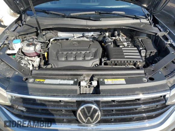 2022 Volkswagen Tiguan SE R-Line Black with VIN 3VV8B7AX8NM026420, listed as a Copart auction lot 48568125 with 21,678 mi miles and Salvage Title. Bid and sale history available at DreamBid. Image 12.