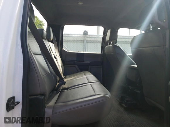 2017 Ford F-350 Platinum z VIN 1FT8W3B64HED38648, wystawiony jako Copart lot #57164235 z przebiegiem 82 440 mil mil oraz Szkoda całkowita • Salvage title. Historia ofert i sprzedaży dostępna na DreamBid. Obrazek 10.
