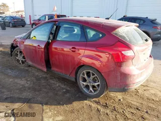 2014 Ford Focus SE with VIN 1FADP3K26EL422900, listed as a IAAI auction lot 41553993 with 98,013 mi miles. Bid and sale history available at carsss.com. Image 3.