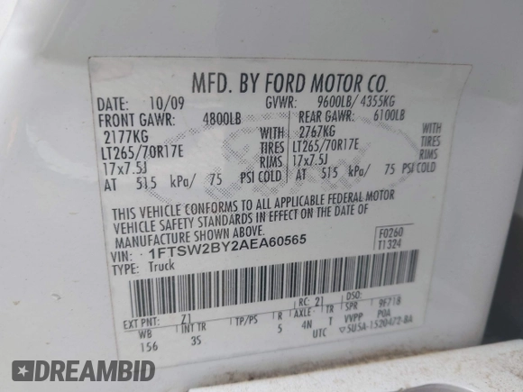 2010 Ford Super Duty F-250 SRW XL with VIN 1FTSW2BY2AEA60565, listed as a IAAI auction lot 41714262 with 177,014 mi miles. Bid and sale history available at carsss.com. Image 9.