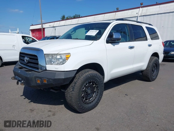 2008 Toyota Sequoia Limited with VIN 5TDBY68A08S017567, listed as a IAAI auction lot 42143328 with Not Provided miles and . Bid and sale history available at DreamBid. Image 17.