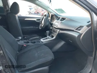 2014 Nissan Sentra SV z VIN 3N1AB7AP5EY305173, wystawiony jako IAAI lot #41855179 z przebiegiem 119 614 mil mil oraz . Historia ofert i sprzedaży dostępna na DreamBid. Obrazek 5.