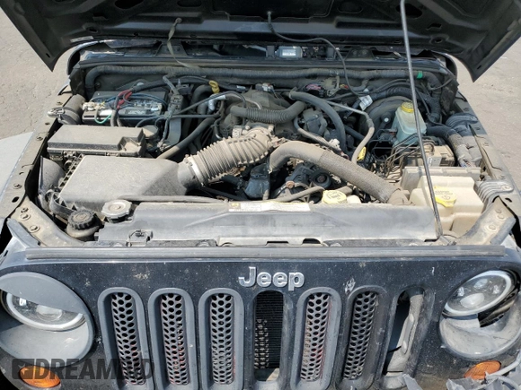 2008 Jeep Wrangler Unlimited X with VIN 1J4GB39118L505846, listed as a Copart auction lot 64015204 with 196,061 mi miles and Salvage Title. Bid and sale history available at DreamBid. Image 11.