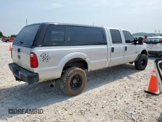 2015 Ford F-250 Lariat z VIN 1FT7W2BT5FEB60435, wystawiony jako Copart lot #57226935 z przebiegiem 284 521 mil mil oraz Czysty tytuł • Clean title. Historia ofert i sprzedaży dostępna na DreamBid. Obrazek 3.