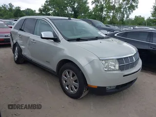 2007 Lincoln MKX with VIN 2LMDU88C67BJ14855, listed as a IAAI auction lot 42668060 with 193,886 mi miles and . Bid and sale history available at DreamBid. Image 1.