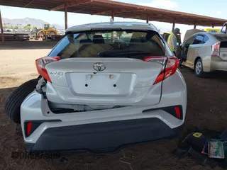 2022 Toyota C-HR XLE with VIN NMTKHMBX5NR147226, listed as a IAAI auction lot 42068867 with 21,863 mi miles. Bid and sale history available at carsss.com. Image 17.