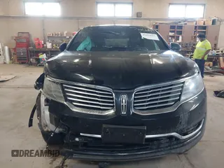 2016 Lincoln MKX Reserve with VIN 2LMTJ8LP2GBL29583, listed as a IAAI auction lot 41424665 with 140,061 mi miles and . Bid and sale history available at DreamBid. Image 12.