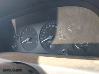 2004 Jeep Grand Cherokee Laredo with VIN 1J4GX48S14C176318, listed as a IAAI auction lot 41887810 with 1 mi miles. Bid and sale history available at carsss.com. Image 7.
