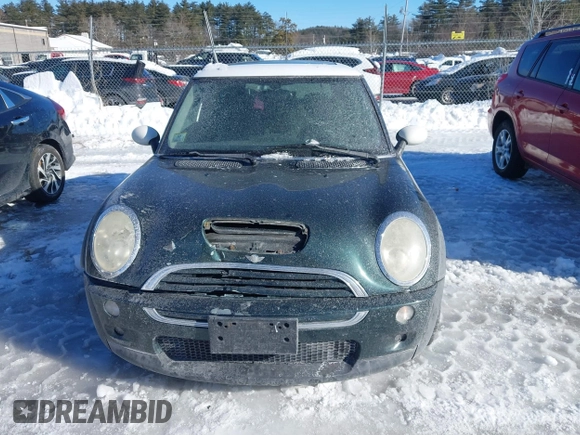 2003 MINI Hardtop S z VIN WMWRE33473TD72981, wystawiony jako IAAI lot #41599521 z przebiegiem 97 403 mil mil oraz . Historia ofert i sprzedaży dostępna na DreamBid. Obrazek 13.
