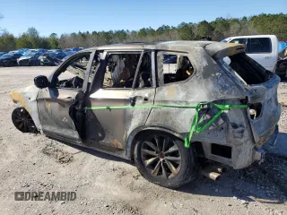 2013 BMW X3 xDrive28i with VIN 5UXWX9C50D0A16658, listed as a Copart auction lot 43285925 with 0 mi miles and Salvage Title. Bid and sale history available at carsss.com. Image 2.