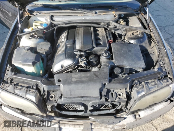 2002 BMW 3 Series 325Ci with VIN WBABS33492PG85628, listed as a Copart auction lot 87920765 with 175,000 mi miles and Salvage Title. Bid and sale history available at carsss.com. Image 11.
