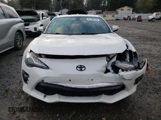 2019 Toyota 86 GT with VIN JF1ZNAE17K8703671, listed as a Copart auction lot 81186174 with 28,645 mi miles and Salvage Title. Bid and sale history available at carsss.com. Image 5.