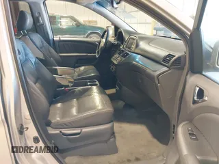 2006 Honda Odyssey EX-L with VIN 5FNRL387X6B449343, listed as a IAAI auction lot 42162759 with 242,590 mi miles. Bid and sale history available at carsss.com. Image 5.