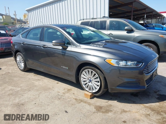 2016 Ford Fusion SE Hybrid with VIN 3FA6P0LU9GR405097, listed as a IAAI auction lot 42000535 with 58,293 mi miles. Bid and sale history available at carsss.com. Image 1.