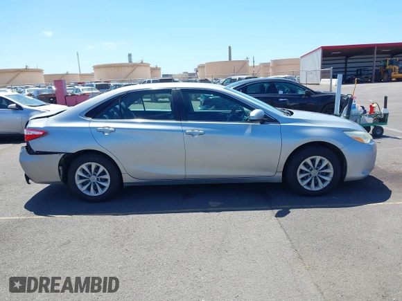 2016 Toyota Camry XLE with VIN 4T1BF1FK4GU148625, listed as a IAAI auction lot 41742421 with 88,582 mi miles. Bid and sale history available at carsss.com. Image 13.