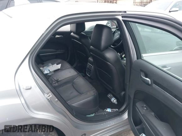 2016 Chrysler 300 with VIN 2C3CCAEGXGH322526, listed as a IAAI auction lot 40857706 with 40,879 mi miles. Bid and sale history available at carsss.com. Image 8.