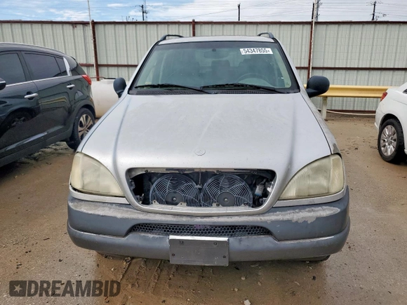 1999 Mercedes-Benz M 320/430/500 z VIN 4JGAB54E6XA140166, wystawiony jako Copart lot #54347855 z przebiegiem 227 765 mil mil oraz Szkoda całkowita • Salvage title. Historia ofert i sprzedaży dostępna na DreamBid. Obrazek 5.