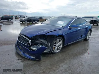 2016 Tesla Model S 90D with VIN 5YJSA1E27GF126793, listed as a IAAI auction lot 41454771 with 1 miles. Bid and sale history available at carsss.com. Image 19.