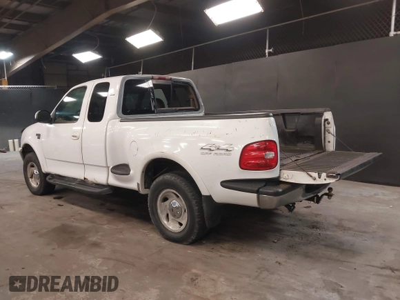 1998 Ford F-150 с VIN 2FTZX08W9WCA27422, выставлен на аукционе IAAI как лот 42391383 с пробегом 183 526 миль миль и . История ставок и продаж доступна на DreamBid. Изображение 3.