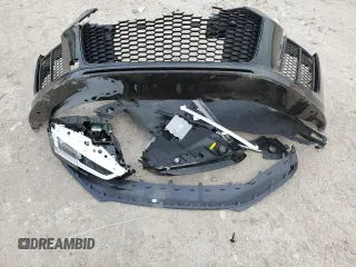 2018 Audi R8 z VIN WUAVACFX8J7900987, wystawiony jako Copart lot #45409684 z przebiegiem 6572 mil mil oraz . Historia ofert i sprzedaży dostępna na DreamBid. Obrazek 13.