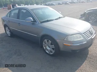 2005 Volkswagen Passat GLS z VIN WVWAD63B75P002304, wystawiony jako IAAI lot #42424724 z przebiegiem 119 440 mil mil oraz . Historia ofert i sprzedaży dostępna na DreamBid. Obrazek 1.