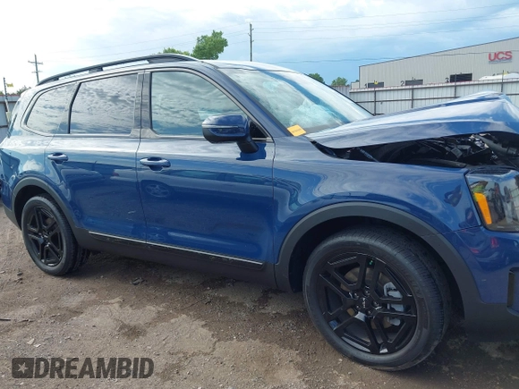 2024 Kia Telluride EX z VIN 5XYP3DGC8RG551457, wystawiony jako IAAI lot #42308920 z przebiegiem 15 795 mil mil oraz . Historia ofert i sprzedaży dostępna na DreamBid. Obrazek 13.