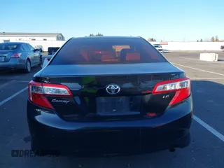 2012 Toyota Camry L with VIN 4T4BF1FK7CR262912, listed as a IAAI auction lot 41698824 with 204,915 mi miles. Bid and sale history available at carsss.com. Image 17.