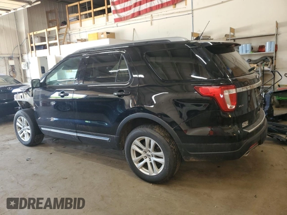 2018 Ford Explorer XLT z VIN 1FM5K8D81JGC06110, wystawiony jako Copart lot #58719295 z przebiegiem 92 645 mil mil oraz Szkoda całkowita • Salvage title. Historia ofert i sprzedaży dostępna na DreamBid. Obrazek 2.