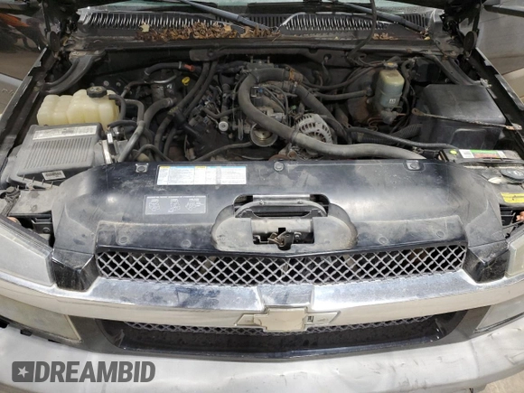 2002 Chevrolet Avalanche with VIN 3GNEK13T32G183380, listed as a Copart auction lot 77013414 with 190,568 mi miles and Clean Title. Bid and sale history available at carsss.com. Image 11.