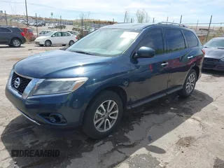 2013 Nissan Pathfinder SV with VIN 5N1AR2MN8DC626925, listed as a IAAI auction lot 42074666 with 213,966 mi miles. Bid and sale history available at carsss.com. Image 2.